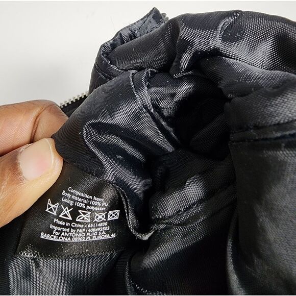 Prada   - Picture 3 of 10